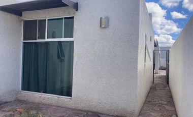 CASA EN RENTA AMUEBLADA EN RANCHO SANTA MONICA AGUASCALIENTES SUR