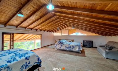 Finca en conjunto cerrado en venta Guatapé