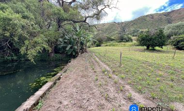 Terreno en venta en sector Taquil cerca del Pueblo de Cera y a pocos minutos de Loja y Catamayo