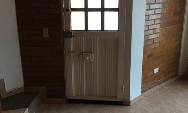 ¡SE VENDE HERMOSA CASA! EN FUNZA