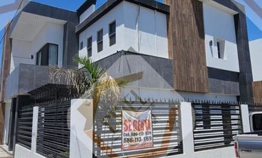 CASA AMUEBLADA EN RENTA EN ESQUINA COLONIA SANTA MONICA