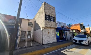 Venta de casa con local en ExHacienda San Felipe, Municipio Coacalco, Méx.