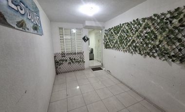 Venta de casa con local en ExHacienda San Felipe, Municipio Coacalco, Méx.