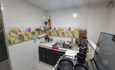 Venta de casa con local en ExHacienda San Felipe, Municipio Coacalco, Méx.