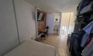 Venta de casa con local en ExHacienda San Felipe, Municipio Coacalco, Méx.