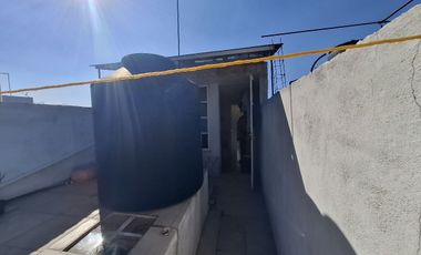 Venta de casa con local en ExHacienda San Felipe, Municipio Coacalco, Méx.