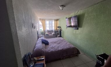 Venta de casa con local en ExHacienda San Felipe, Municipio Coacalco, Méx.