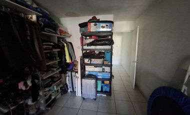 Venta de casa con local en ExHacienda San Felipe, Municipio Coacalco, Méx.