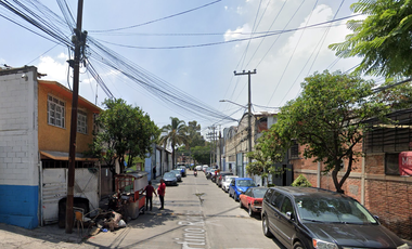 Casa en venta en San José Puente de Vigas, Tlalnepantla, Estado de México