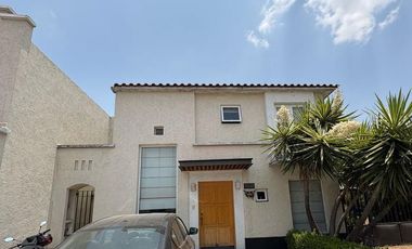 CASA AMUEBLADA EN RENTA LOS CASTAÑOS METEPEC