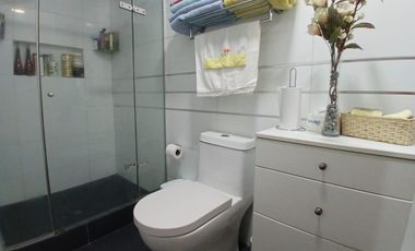 Hermoso y bien cuidado departamento en el 1er piso, cerca a parques