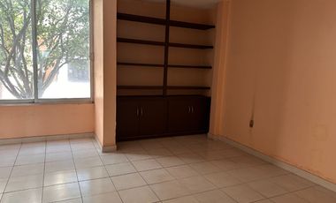 Casa en venta en el centro de la ciudad en excelente estado