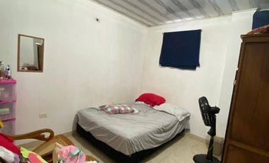 CASA EN VENTA EN ALTOS DE PLAN PAREJO 2, TURBACO CON CIMIENTOS PARA 3 PISOS