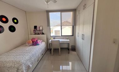 EN ALQUILER CASA ESQUINERA AMOBLADA EN VIA A LA COSTA, URB PORTO ALEGRE, KM 12.5