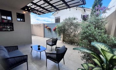 EN ALQUILER CASA ESQUINERA AMOBLADA EN VIA A LA COSTA, URB PORTO ALEGRE, KM 12.5