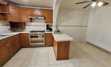 COL. MONUMENTAL CASA EN VENTA TIPO DUPLEX CON EXCELENTE UBICACIÓN