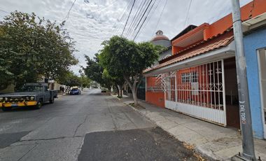 COL. MONUMENTAL CASA EN VENTA TIPO DUPLEX CON EXCELENTE UBICACIÓN