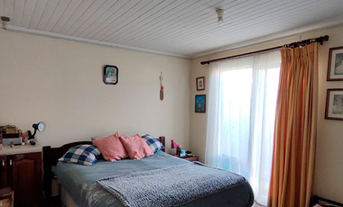 VENDO CASA PARQUE FUNDADORES