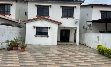 Alquiler de Casa en Terranostra Via a la Costa