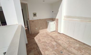 ✅CASA LISTA 3 PISOS - (San Antonio de Pichincha)