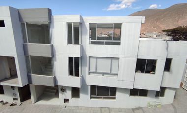 ✅CASA LISTA 3 PISOS - (San Antonio de Pichincha)