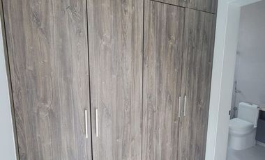 En alquiler lujosa y moderna casa semiamoblada en Isla Mocoli, Samborondon