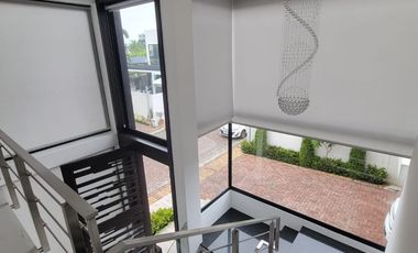 En alquiler lujosa y moderna casa semiamoblada en Isla Mocoli, Samborondon