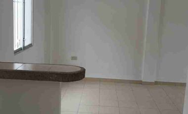 ALQUILER CASA DE 2 PLANTAS MUCHO LOTE 2 SECTOR TOLEDO