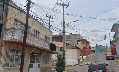 Venta de Casa en Remate, con gran ubicación cerca del Hospital Pediátrico Tacubaya, Col. Bellavista, Álvaro Obregón, CDMX
