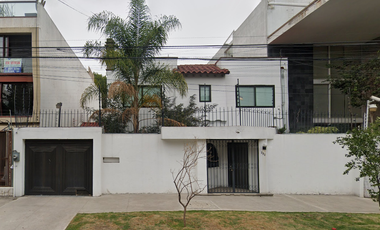 Venta de Casa en Remate, Zona más Exclusiva con gran ubicación, Col. Polanco Sección IV, Miguel Hidalgo, CDMX