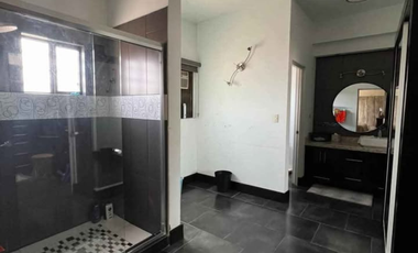 Casa en VENTA Excelente Ubicación 🏠 ✨ por Blvd. 4 siglos