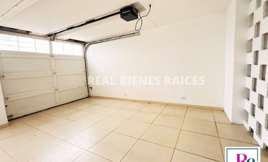 Casa Medianera en Arriendo – Excelente Ubicación en La Ceja