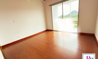 Casa Medianera en Arriendo – Excelente Ubicación en La Ceja