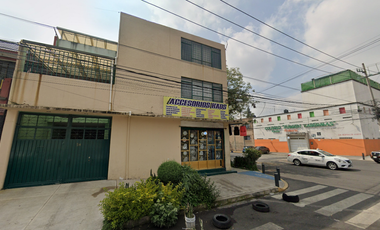 Venta de Casa en Remate, gran ubicación cerca de Plaza Gran Sur, Col. Ajusco, Coyoacán, CDMX