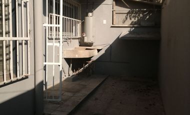 CÉNTRICA CASA DE 3 RECAMARAS EN RENTA