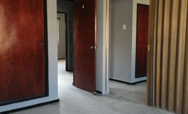 CÉNTRICA CASA DE 3 RECAMARAS EN RENTA