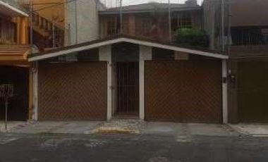 Venta de Casa en Remate, zona exclusiva gran ubicación cerca de la Universidad UAM X, Col. Coapa, Coyoacán, CDMX