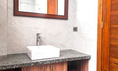 VENDO CASA EN TUMBACO SECTOR LA MORITA II