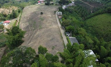 SE VENDE LOTE DE 36.554M2 POR LA SIRIA, VIA A ALCALA