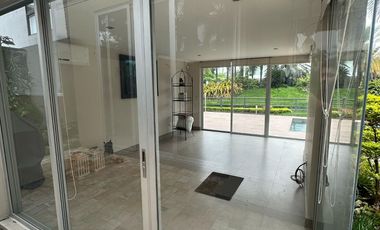 En venta lujosa casa al lago en Arrecife, Isla Mocoli, Via Samborondon