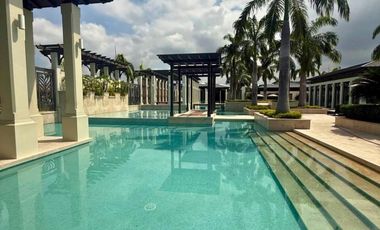En venta exclusivo terreno al lago en Plaza Lagos, Via a Samborondon