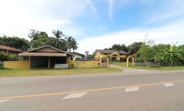 For Sale: 2 Homes + Shop on 2+ Rai – Lam Pao, Kalasin, Thailand