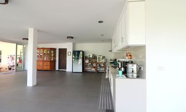 Two Modern Homes for Sale – 5 Bed, 4 Bath, 2 Levels, 1 Rai, Kumphawapi, Udon Thani, Thailand
