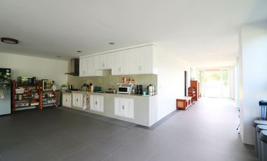 Two Modern Homes for Sale – 5 Bed, 4 Bath, 2 Levels, 1 Rai, Kumphawapi, Udon Thani, Thailand
