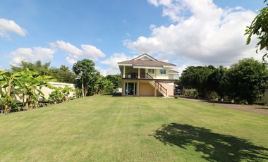 Two Modern Homes for Sale – 5 Bed, 4 Bath, 2 Levels, 1 Rai, Kumphawapi, Udon Thani, Thailand