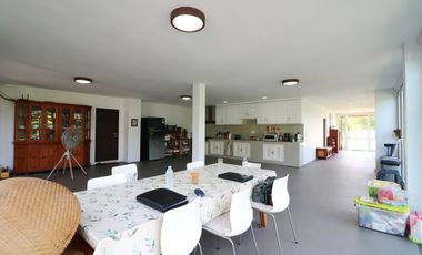 Two Modern Homes for Sale – 5 Bed, 4 Bath, 2 Levels, 1 Rai, Kumphawapi, Udon Thani, Thailand