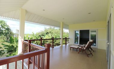 Two Modern Homes for Sale – 5 Bed, 4 Bath, 2 Levels, 1 Rai, Kumphawapi, Udon Thani, Thailand