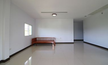 Two Modern Homes for Sale – 5 Bed, 4 Bath, 2 Levels, 1 Rai, Kumphawapi, Udon Thani, Thailand