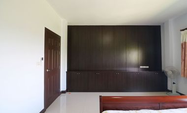 Two Modern Homes for Sale – 5 Bed, 4 Bath, 2 Levels, 1 Rai, Kumphawapi, Udon Thani, Thailand