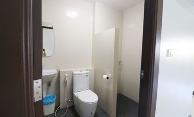 Two Modern Homes for Sale – 5 Bed, 4 Bath, 2 Levels, 1 Rai, Kumphawapi, Udon Thani, Thailand